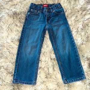 Straight Leg Levi’s Denim Jeans